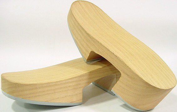 楽天市場】【国産桐】今どきの下駄の台【三味胴型】【みがき加工】L