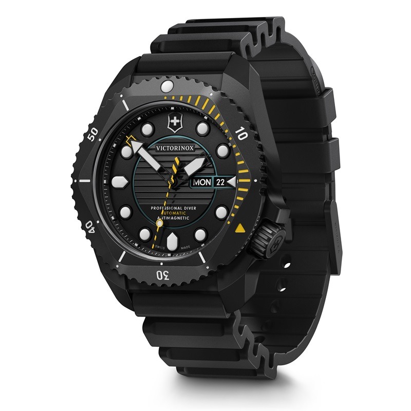 国内正規品VICTORINOXビクトリノックス「DIVE　PRO」ダイブプロ オートマティック チタン ブラック ラバーベルト【正規品 5年保証】 自動巻き【241997】43ミリケース　ISO300ｍ防水｜金沢　時計職人の店　さかもと