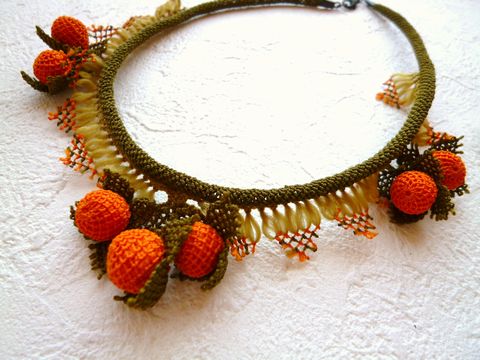 【可愛くナチュラル】トルコ伝統手芸“オヤ”刺繍のオレンジ・モチーフネックレス:オレンジ【RCP】