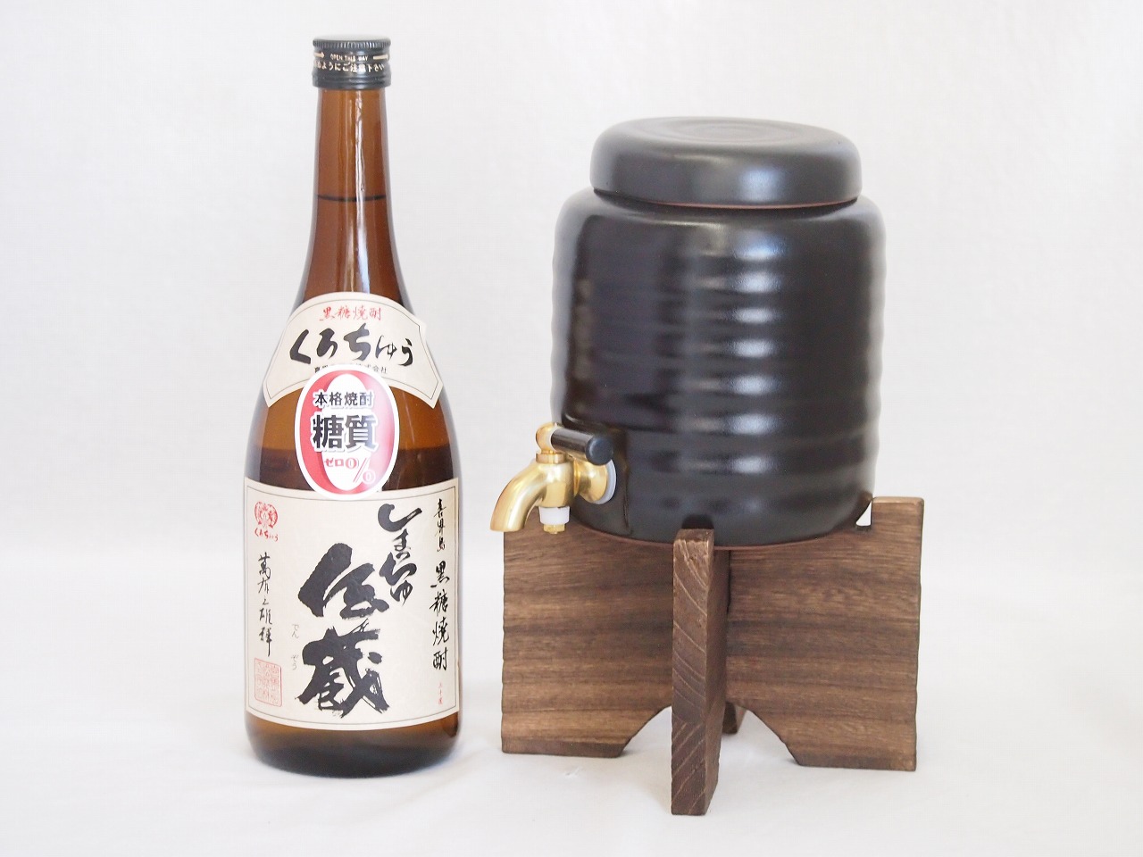 【最大2000円オフクーポン17日1:59迄】本格焼酎サーバー1000cc(18cm×24cm 1kg)セット喜界島酒造 黒糖焼酎 くろちゅうしまっちゅ伝蔵 (鹿児島県) 720ml×1本