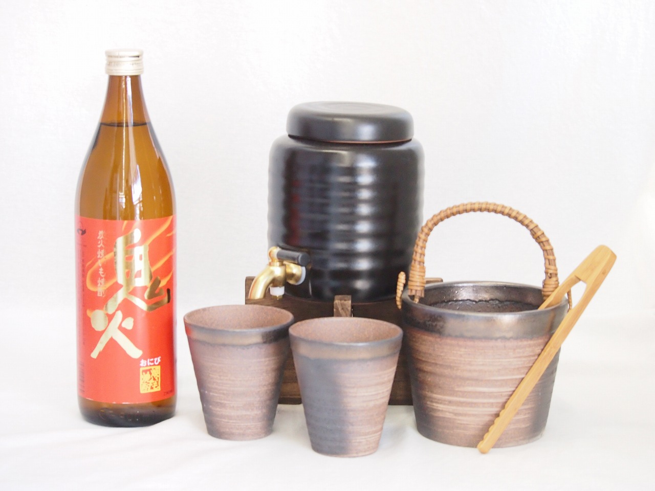 本格焼酎サーバー1000cc(18cm×24cm 1kg)萬古焼ペアカップ氷入れ竹トングセット田崎酒造 本格芋焼酎 炭火焼きいも使用鬼火 (鹿児島県) 900ml×1本