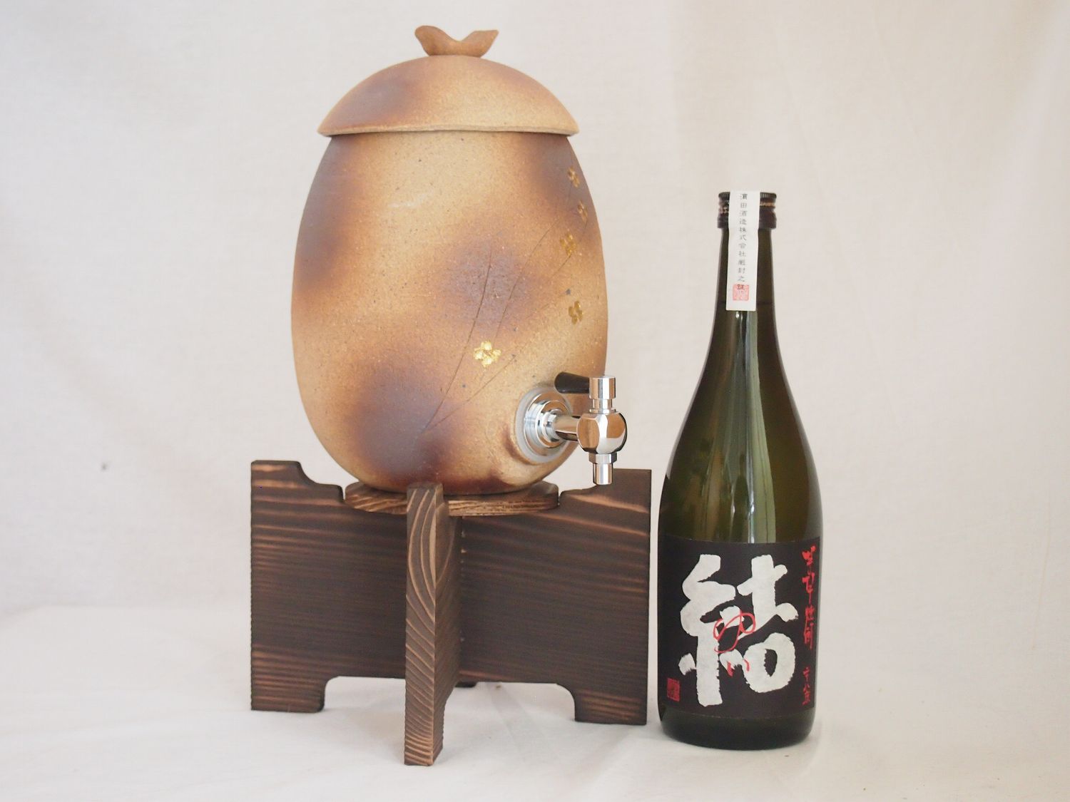 信楽焼・明山窯　焼酎サーバー　火色金小紋　2200ｃｃ(滋賀県)芋焼酎 濱田酒造 結 720ｍｌ(鹿児島) 18,103円