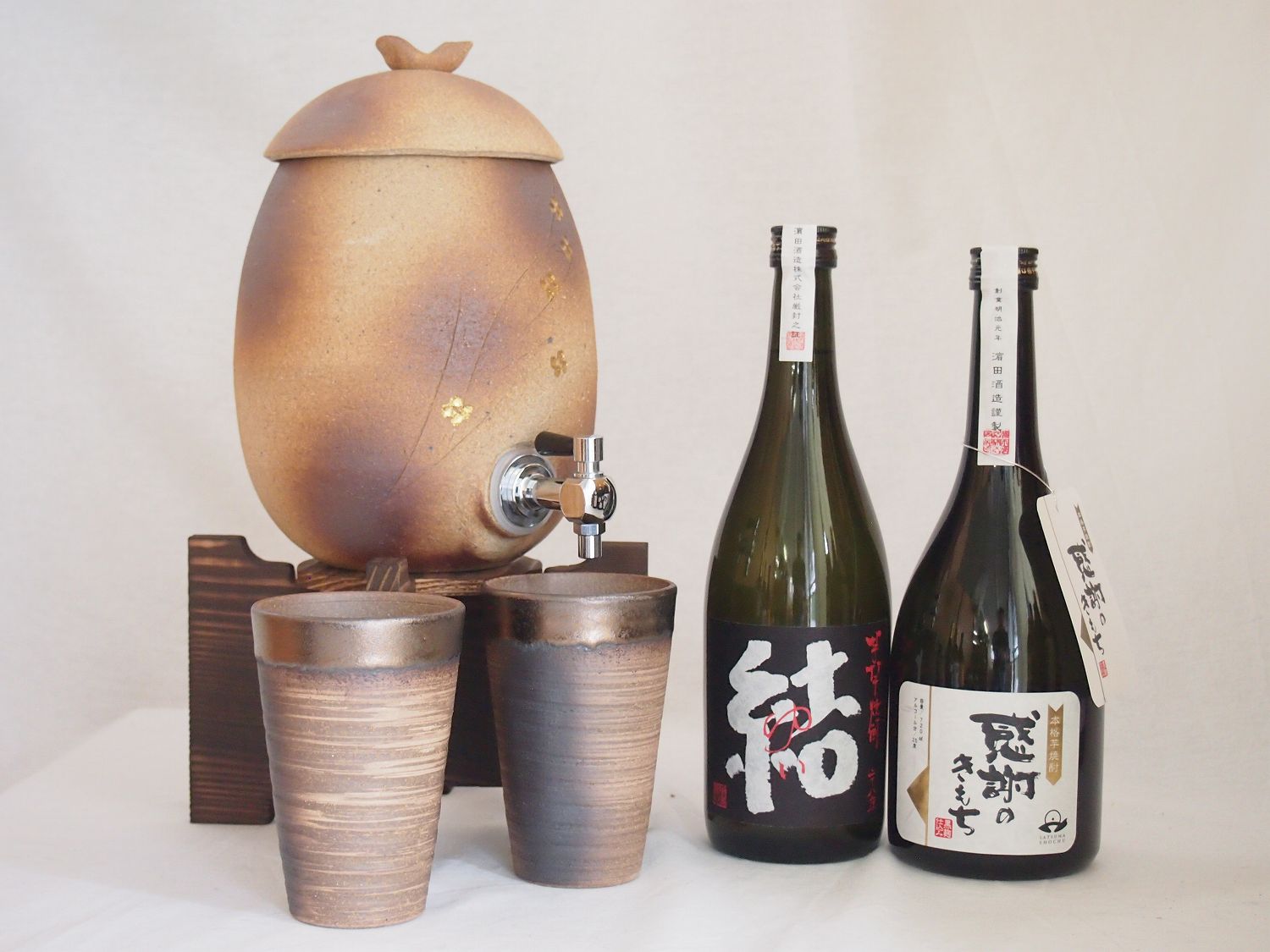 信楽焼・明山窯　焼酎サーバー　火色金小紋　2200ｃｃ(滋賀県)+萬古焼・備前金彩焼酎ペアカップ(三重県)+芋焼酎 結 感謝の気持ち 720ｍｌ