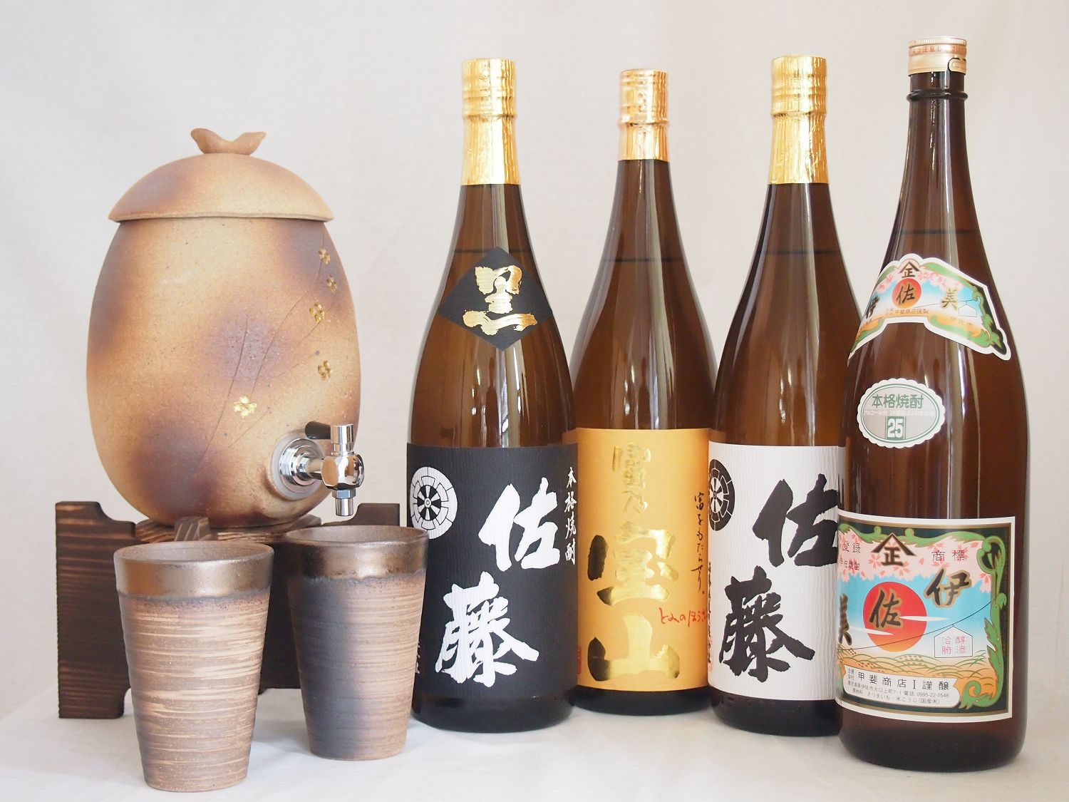信楽焼・明山窯　焼酎サーバー　火色金小紋　2200ｃｃ(滋賀県)+萬古焼・備前金彩焼酎ペアカップ(三重県)+芋焼酎 佐藤黒 富乃宝山 佐藤白 伊佐美 1800mｌ