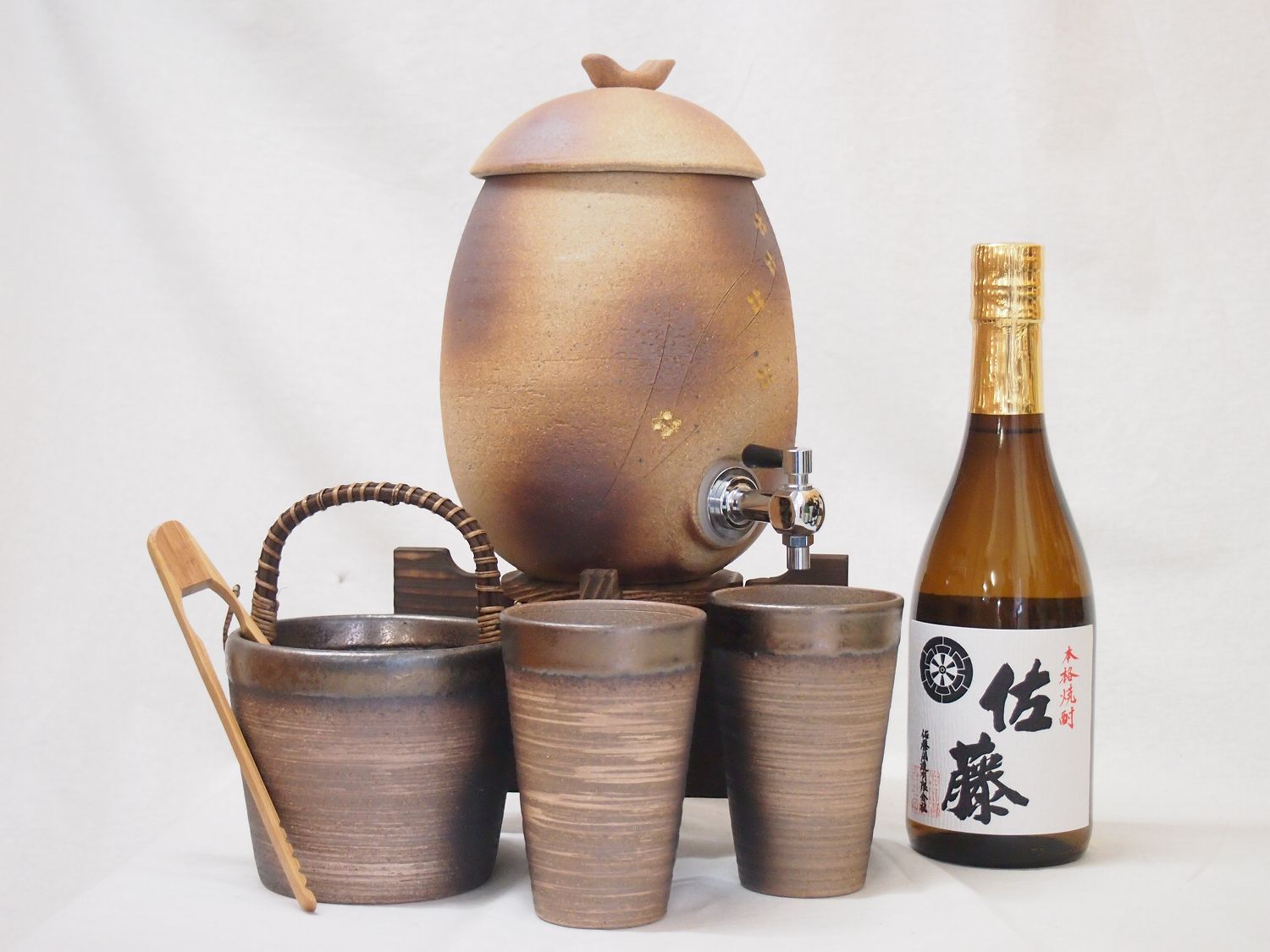 信楽焼・明山窯　焼酎サーバー　火色金小紋　2200ｃｃ(滋賀県)+萬古焼・備前金彩焼酎ペアカップ 氷入れ(三重県)+芋焼酎 佐藤 白 720ml(鹿児島県)