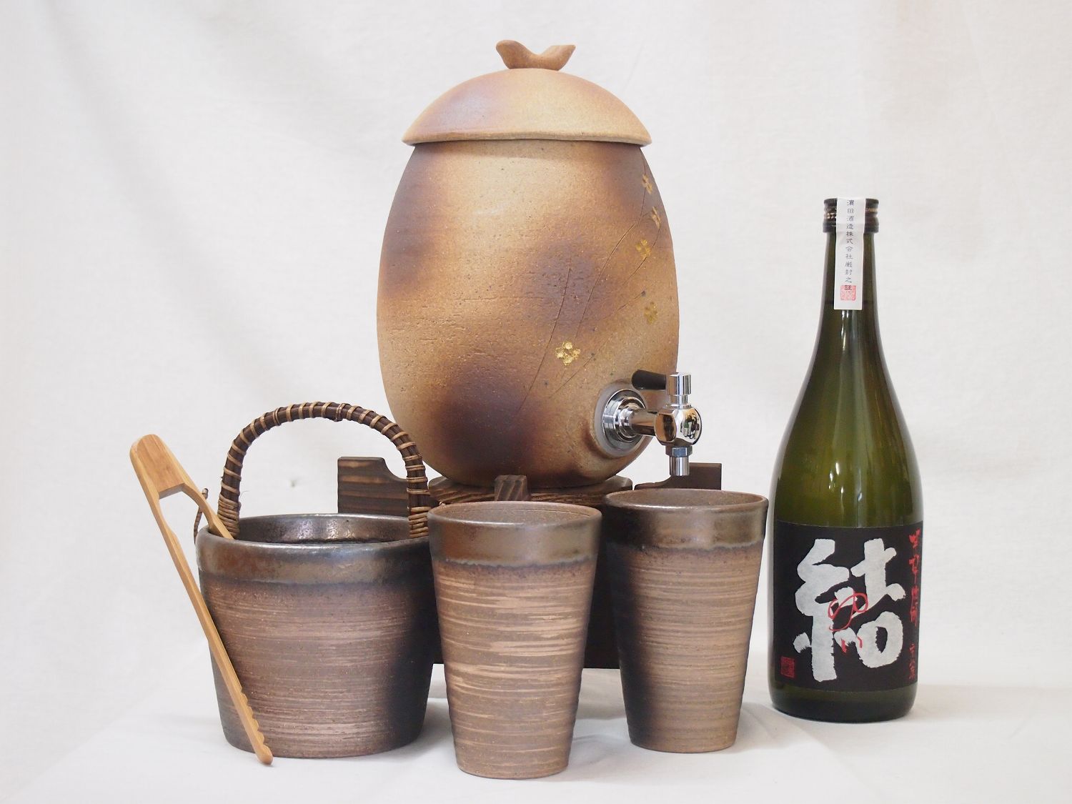 信楽焼・明山窯　焼酎サーバー　火色金小紋　2200ｃｃ(滋賀県)+萬古焼・備前金彩焼酎ペアカップ 氷入れ(三重県)+芋焼酎 濱田酒造 結 720ml (鹿児島県）