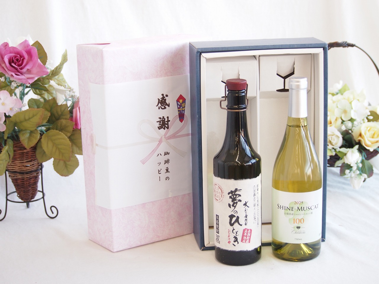 感謝の贈り物ボックス プレミアムな長期熟成麦焼酎と国産ワインセット(シャインマスカット100白ワイン やや甘口(山梨県)750ml夢のひととき長期貯蔵5年熟成麦焼酎(大分県)720ml 8,501円
