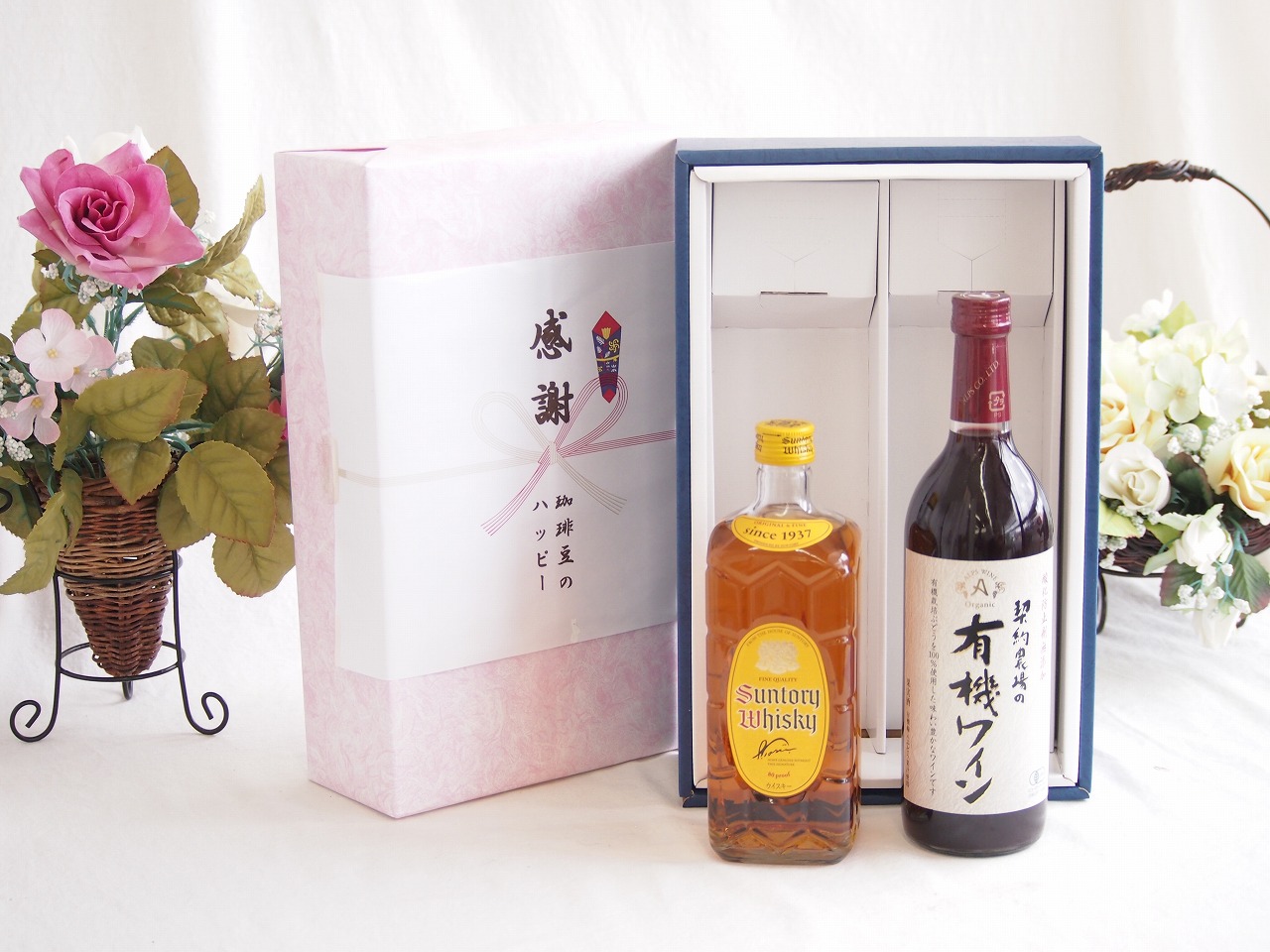 感謝の贈り物ボックス ジャパニーズウイスキー角瓶と国産ワインセット(酸化防止剤無添加 契約農場の有機赤ワイン やや甘口(長野県)720mlサントリー角瓶700ml