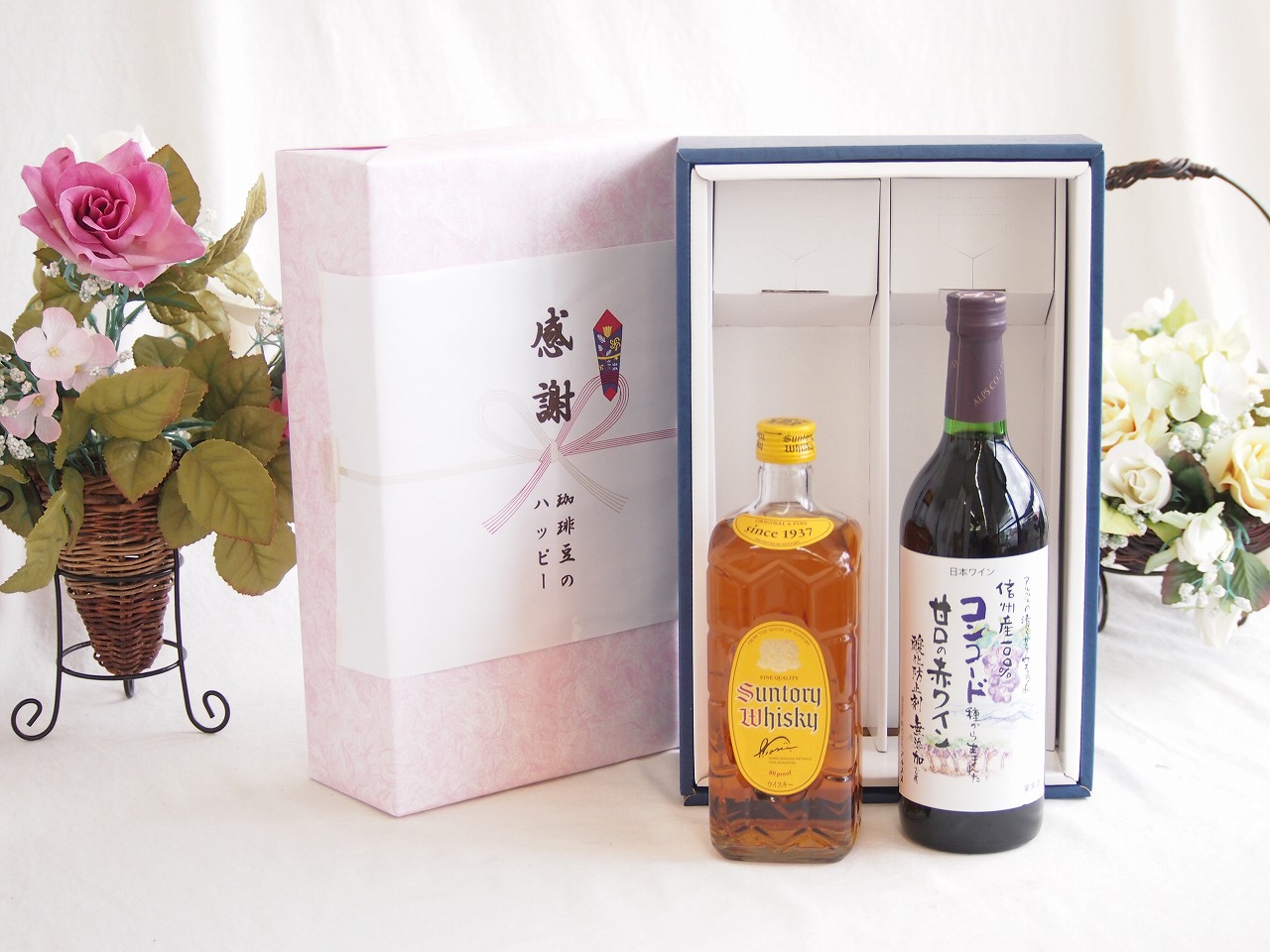 感謝の贈り物ボックス ジャパニーズウイスキー角瓶と国産ワインセット(酸化防止剤無添加 信州コンコード赤ワイン 甘口(長野県)720mlサントリー角瓶700ml