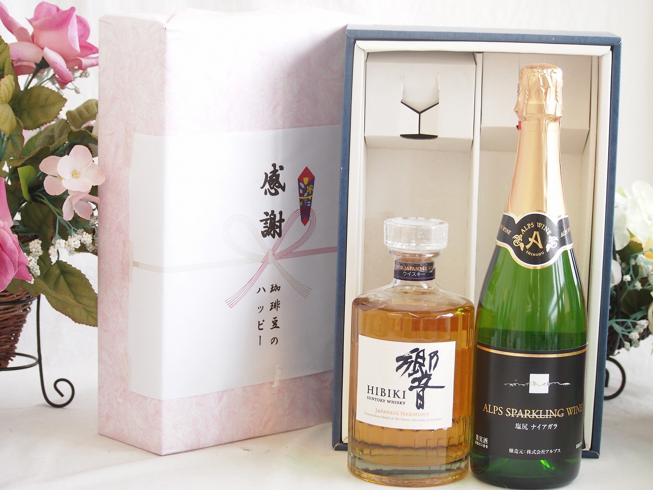 【最大2000円オフクーポン10日1:59迄】春の贈り物便り 感謝の贈り物ボックス 国産ウイスキー響と国産ワインセット(塩尻ナイアガラスパークリング白ワインやや甘口(長野県)720ml響ジャパニーズハーモニー43度700ml