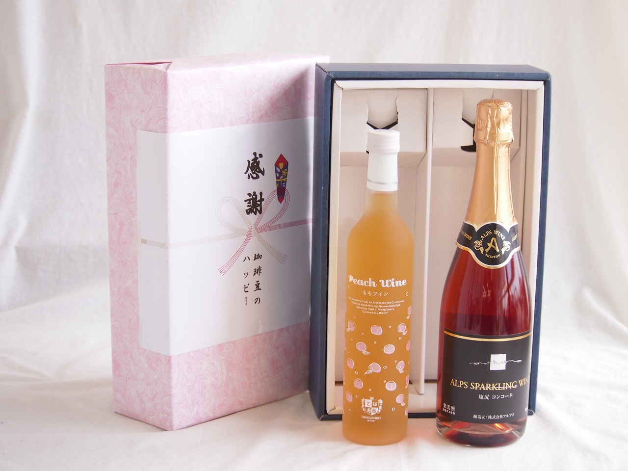 【最大2000円オフクーポン10日1:59迄】感謝の贈り物ボックス 白桃甘口フルーツワインと国産ワインセット(塩尻コンコードスパークリングロゼワインやや甘口(長野県)720ml高畠もも甘口ワイン(山形県)500ml