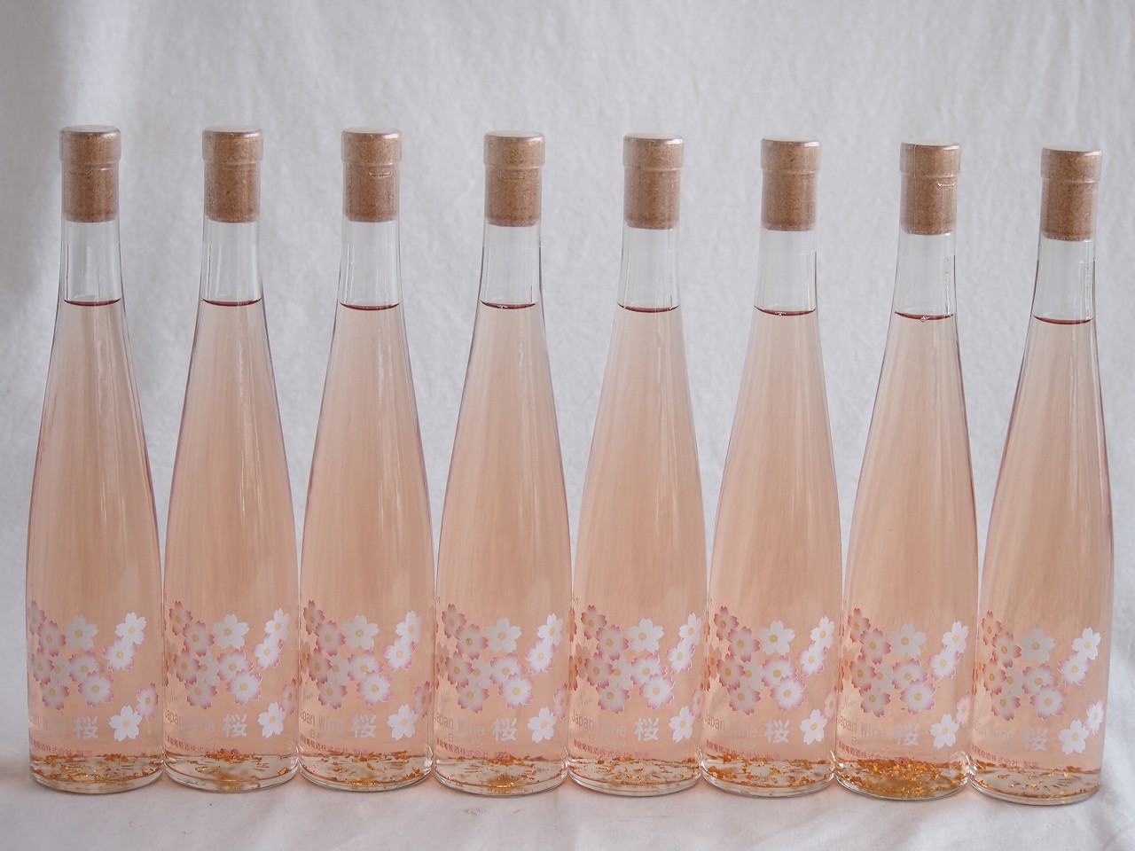8本セット(ジャパンワイン桜 金箔入ほのかな甘味alco12.5度(山梨県)) 375ml×8本