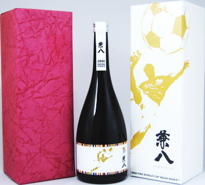 兼八　2010年南アフリカワールドカップ記念公認モデル　（麦）　42度　720ml｜酒のさとう