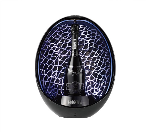 エンジェルシャンパンゴジラ ラグジュアリーシャンパーニュブランド“ANGEL CHAMPAGNE”が70周年を