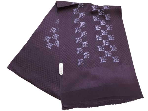 ちりめん正絹帯揚　激安処分品 メーカー処分品　激安セール商品♪ ご使用には全く問題ございません 【　正絹帯揚　茄子紺色　市松模様柄　】