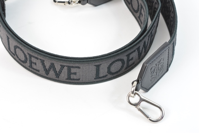 全国配送料無料 LOEWE ロエベ アナグラムロゴ ショルダーストラップ