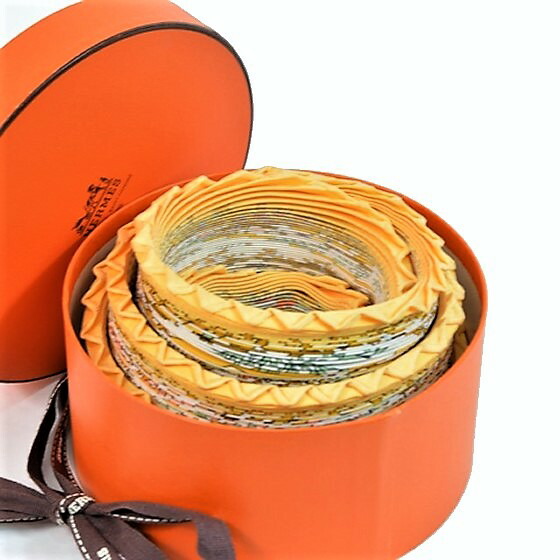 美品★Hermes★エルメス★プリーツスカーフ★箱付き★シルク100%★高級 HERMES - 美品☆Hermes☆エルメス☆プリーツスカーフ☆箱付き