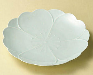 有田焼 25cm さくら皿が２色 ひすい ／ さんご 日本製の逸品 可憐な花形皿