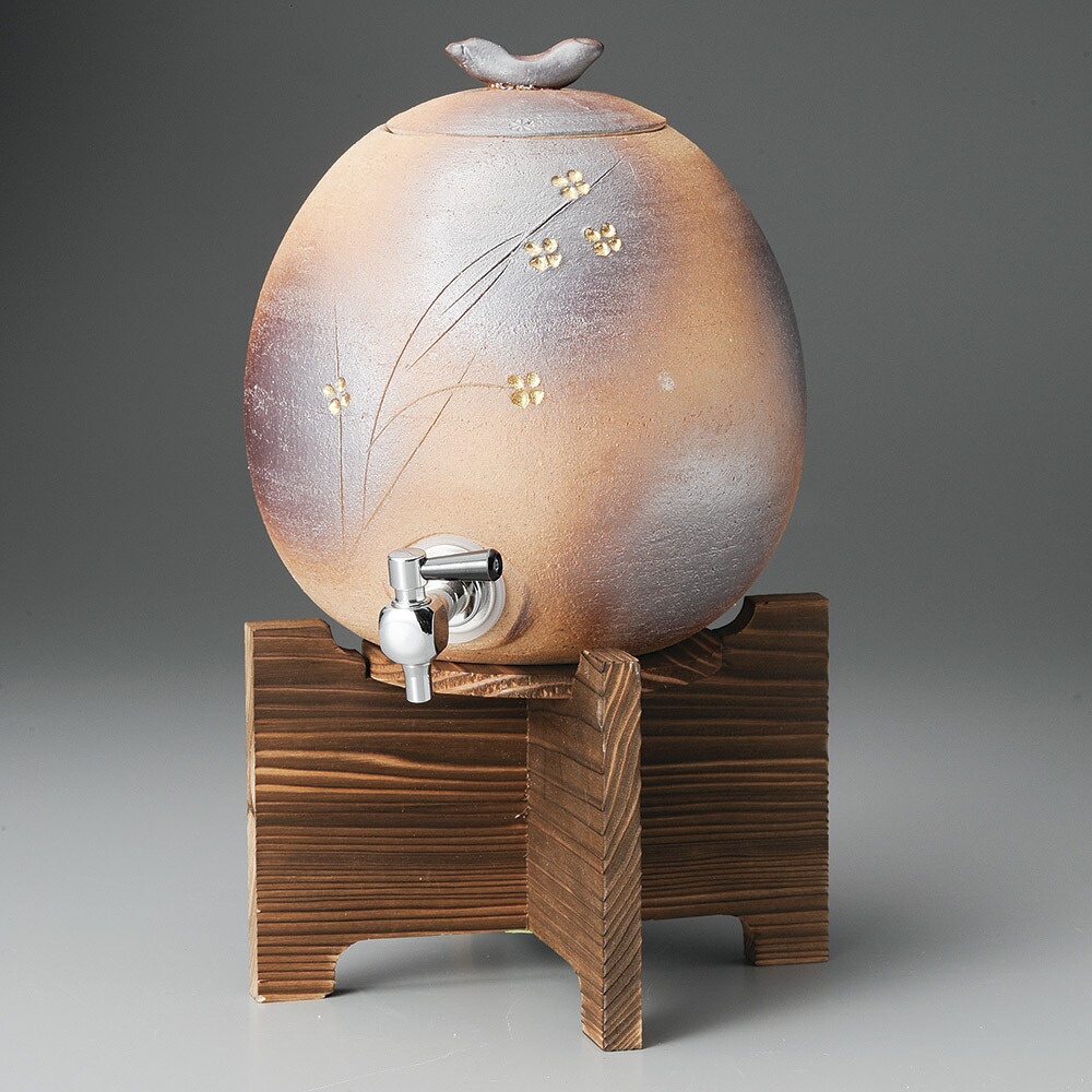 【未使用・新品】九谷焼銀彩 焼酎サーバー 木製土台付 高さ27.5㌢ 伊野正峰 九谷焼 幸運の八角焼酎サーバー 銀彩 （木製専用置き台