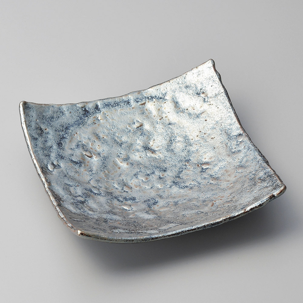 信楽焼 20cm 銀彩釉 正角皿　 19.5ｘ19.5ｘ5cm　日本製　 オードブル てんぷら 刺身　揚げ物 お惣菜の盛り合わせ　 盛り付けを演出する重厚な平皿