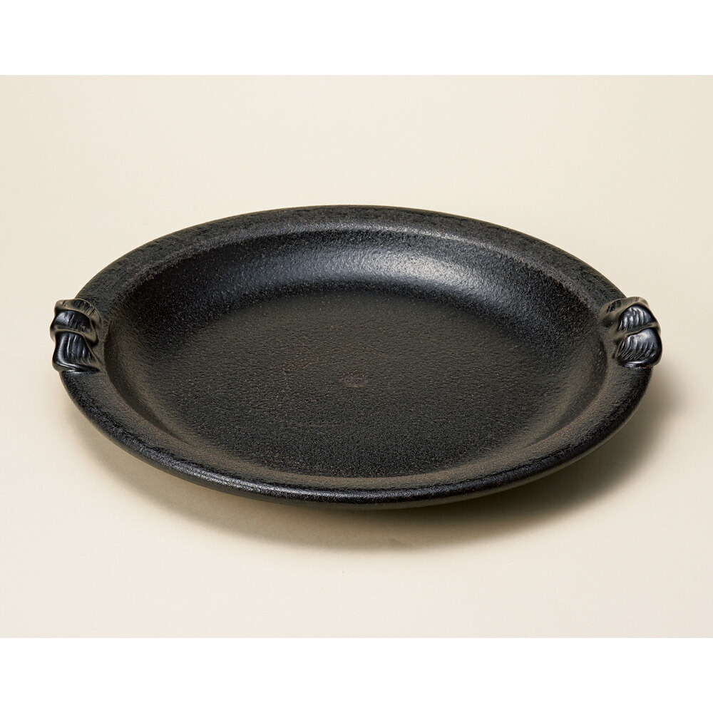 直火可 軽量陶器 38cm 黒釉 耳付 耐熱陶板 40ｘ38.5ｘ5.5cm和も洋も使える陶製浅鍋 耐熱プレート 直火可 オーブン可 レンジ可<br>日本製