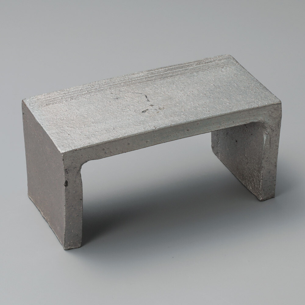 信楽焼 黒窯変 20cm 長角高台皿 20ｘ10ｘ9.5cm 1150g 足付 高台 変形皿　 刺し盛 前菜盛り合わせ 日本製の逸品