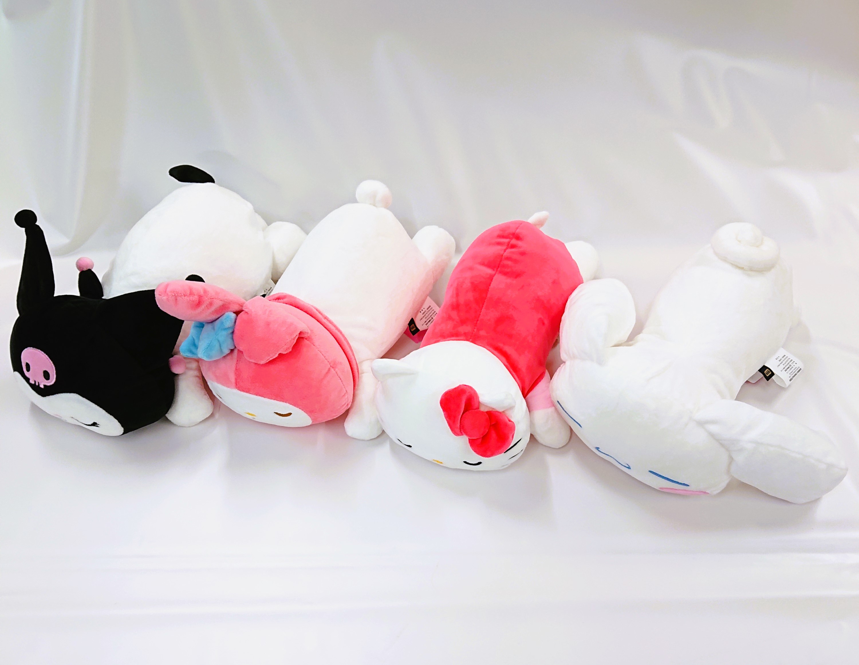 楽天市場】ダイカットクッション ハローキティ スリープキティ : 丸眞