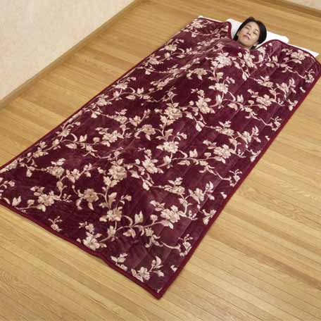 家具　インテリア　衿元や肩口からつま先までを冬の寒さからしっかりガード