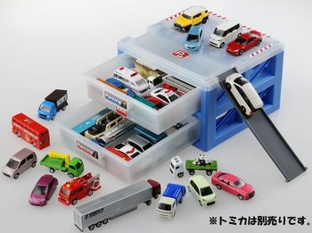 楽天市場】74033 トミカキャリーケース TOMICA お菓子 X'mas