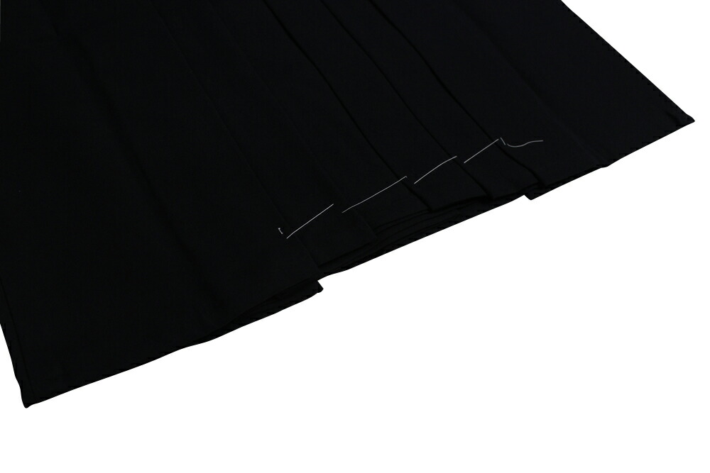 弓道袴東レテトレックス黒色黒袴在庫品21号〜27号商品番号H-245(男性用馬乗り)(女性用馬乗り)ポリエステル65%/レーヨン35%ラッキーシール対応