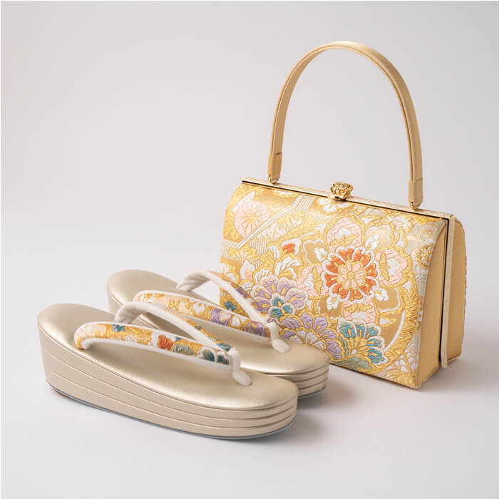 銀(シルバー)×桃金 和柄 振袖 着物 和装用バッグ 草履23㎝ M 2点セット 銀(シルバー)×桃金 和柄 振袖 着物 和装用バッグ 草履23㎝ M 2点