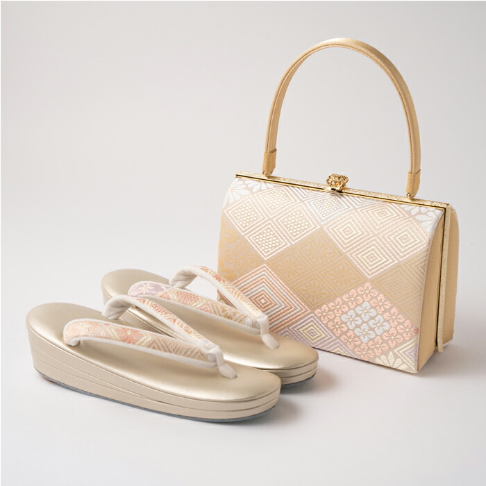 【専用】ハンドメイド　和装バッグ　黒　金色　着物リメイク他 wzouribag58info1-2.jpg