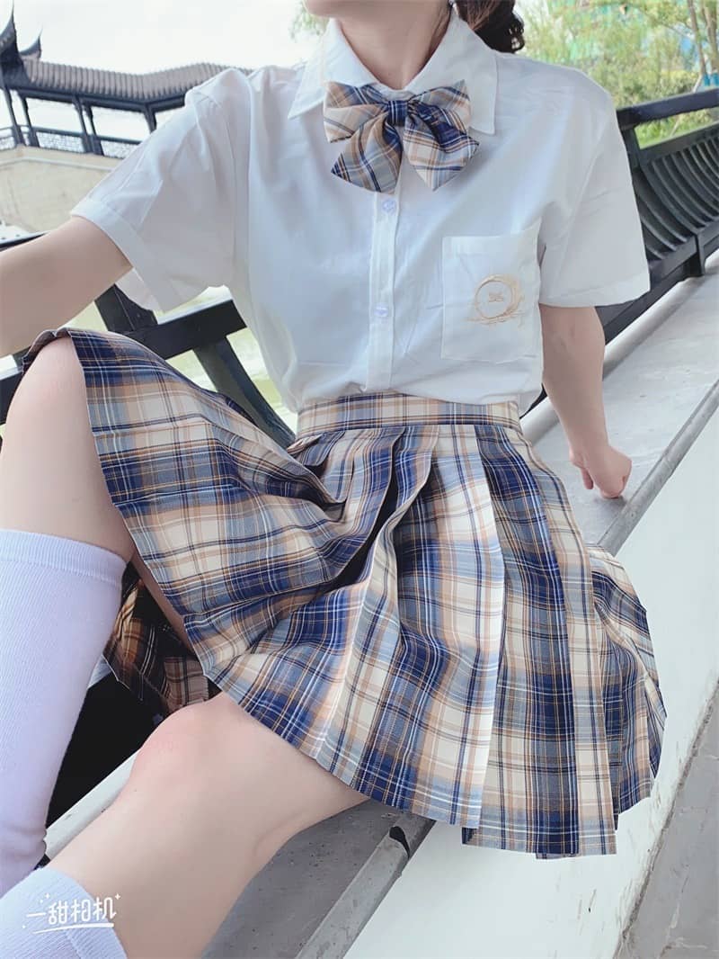 楽天市場 新作 セーラー服 女子高生 スクール制服 学生清純 コスプレ 衣装 上下セット 上衣 スカート春夏 秋短袖長袖ハイソックス付属 Sandrisonline楽天市場店