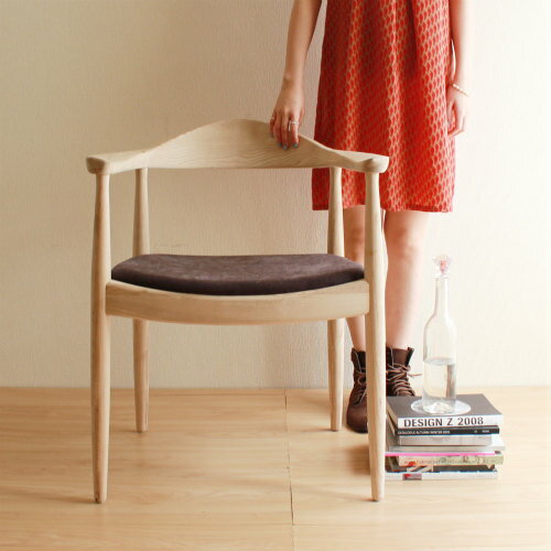【建築家：ハンス・J・ウェグナー】 商いもの名：THE CHAIR（ザ 女性議長）割り増し金【高品質リプロダクト】【Y女性議長】【木製】【夕ご飯女性議長】【ジェネリック】【通信販売】【PP503】