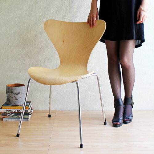 【完成品・組み立て済み】 【デザイナー：アルネ・ヤコブセン】 商品名：SEVEN CHAIR（セブンチェア）プレミアム 【リプロダクト・ジェネリック・復刻版】 【ダイニングチェア】【椅子】【北欧】【デザイナーズ】【木製】