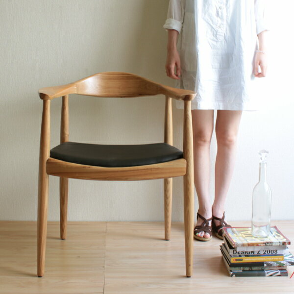 【建築家：ハンス・J・ウェグナー】 商いもの名：THE CHAIR（ザ 女性議長）割り増し金【高品質リプロダクト】【Y女性議長】【木製】【夕ご飯女性議長】【ジェネリック】【通信販売】【PP503】