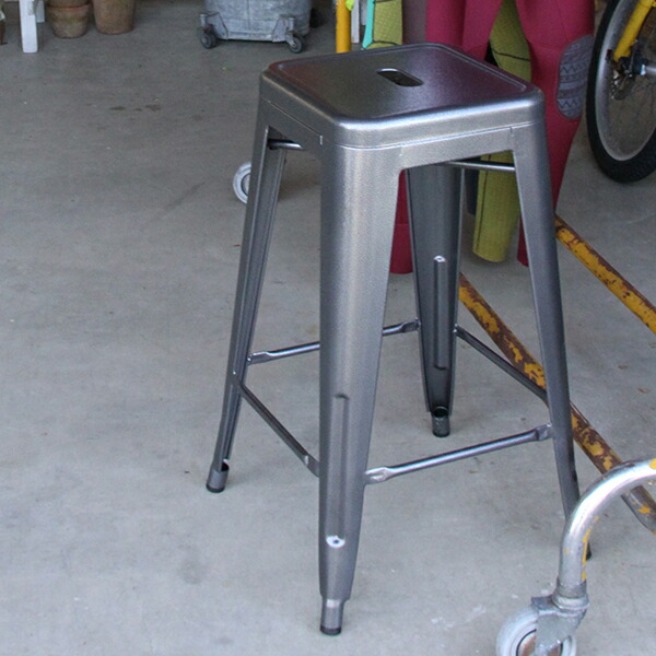 商いもの名：Marine High Stool（ 米国海兵隊員・御機嫌腰かけ）【中庭】【露天】【園地】【庭】【米国海兵隊員女性議長】【車宿り】【スチール写真】【ワイルド】【SPC】【スタッキング】【赤ちょうちんカウンタ】【カウンタ】【喫茶店】【通信販売】【132】