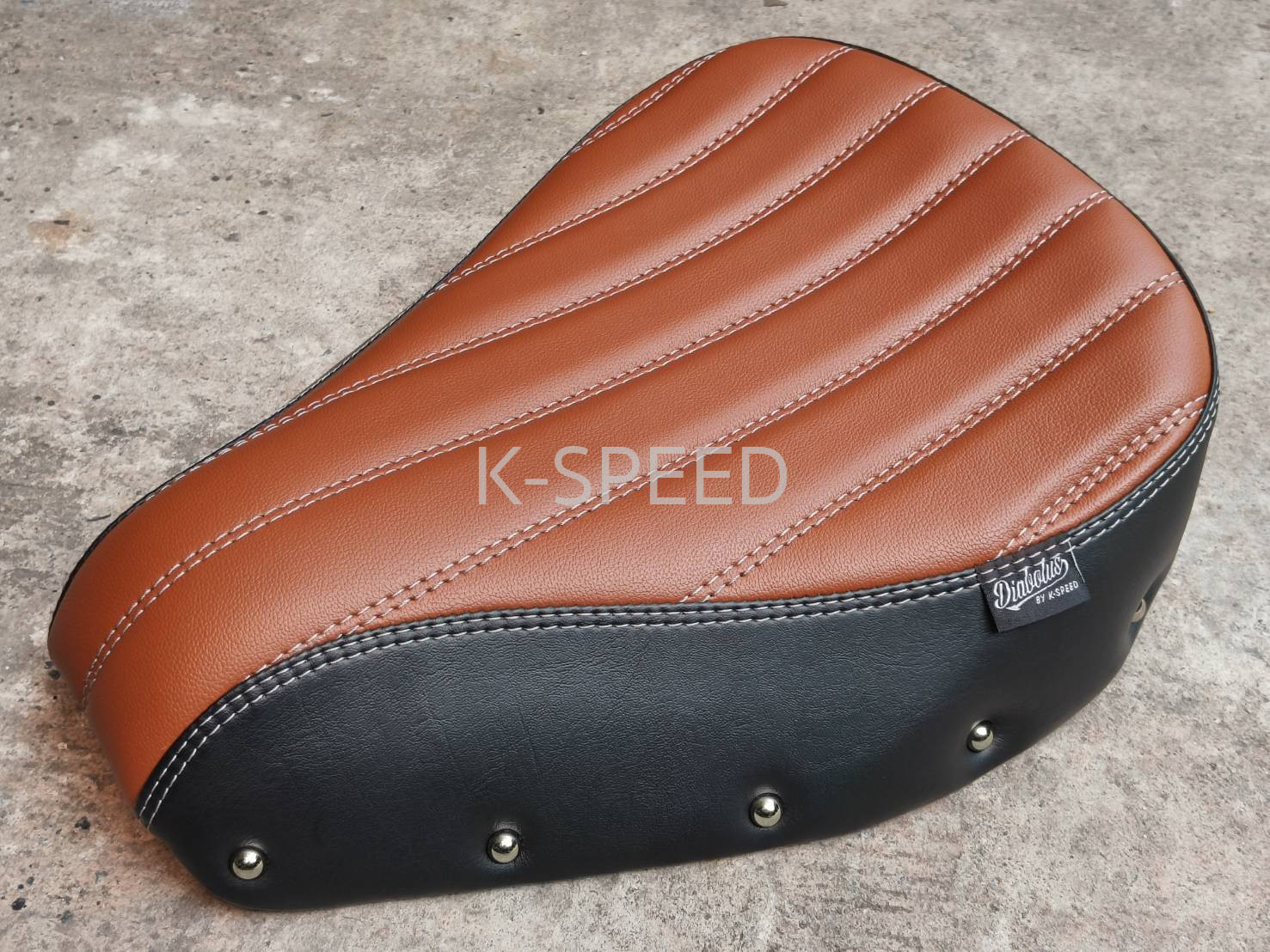 ハンターカブCT125 ディアブロシート　ビンテージブラウン　k-speed ホンダ ハンターカブ CT125交換用ビンテージブラウンシート