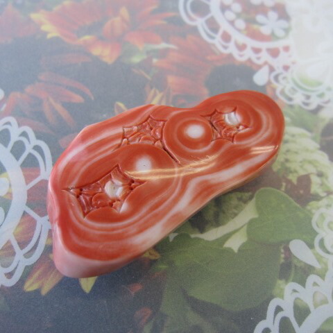楽天市場】日本・高知産赤珊瑚 桜の彫り帯留め 兼ブローチ K18 帯 着物