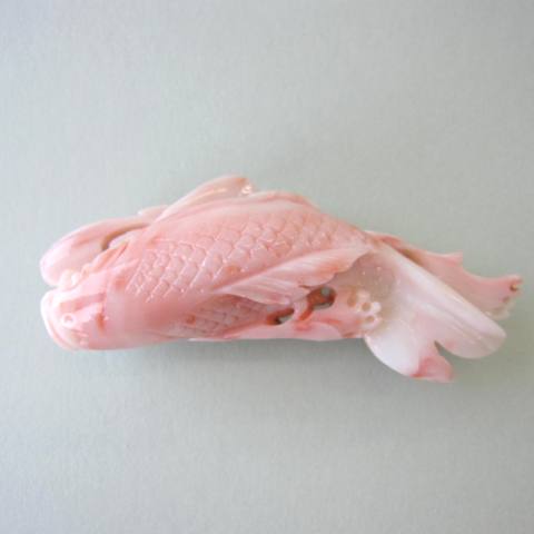 楽天市場】ピンク珊瑚豪華な牡丹の花の彫りの帯留め兼ブローチ/『宝石 