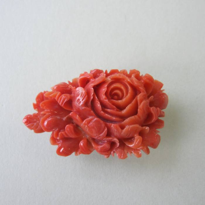 楽天市場】日本 高知産赤珊瑚 薔薇の花 帯留め K18 帯 着物 和装小物 