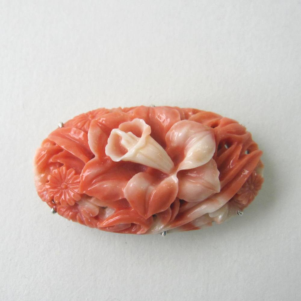 楽天市場】日本・高知産赤珊瑚 桜の彫り帯留め 兼ブローチ K18
