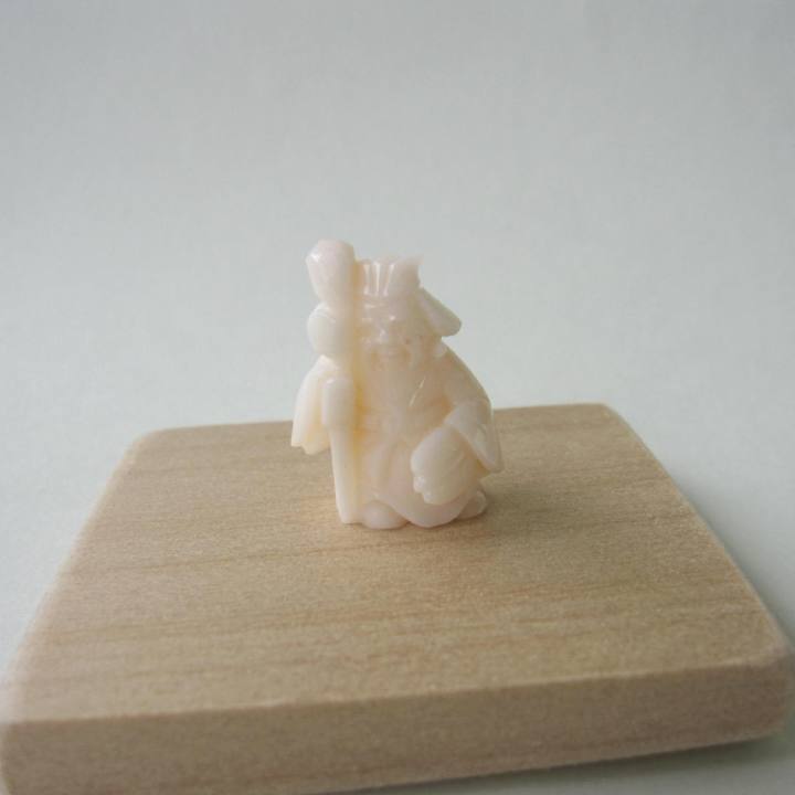 本桃色珊瑚　七福神　台込241g 東Y7-0623⭐︎1Fトトカエ 本桃色珊瑚 七福神 台込241g 東Y7-0623⭐︎1Fトトカエ - メルカリ