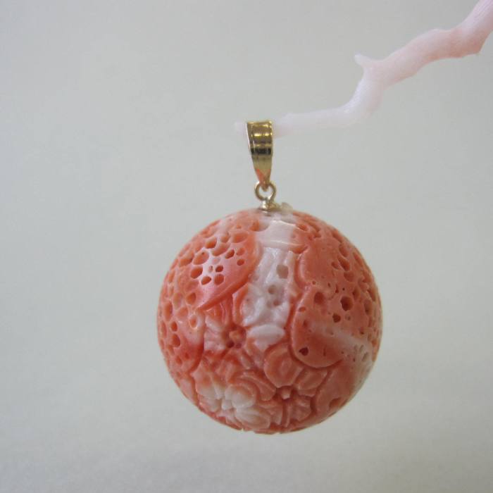 楽天市場】『希少』 【豪華 】桃珊瑚ペンダントトップ 18.2ミリ K18