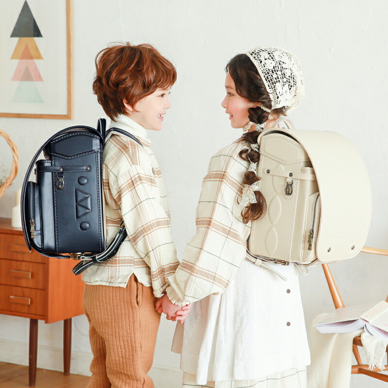 楽天市場 22ニノニナランドセル アンドベーシック 身幅調整が出来るランドセル 日本製 フィットちゃん ワンタッチロック フラットファイル対応 クラリーノ シンプル 北欧 6年間保証 男の子 女の子 Nino Y Nina Kids