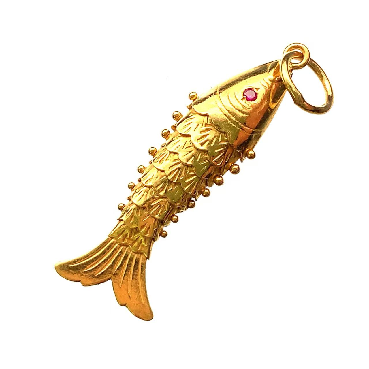 魚モチーフ ペンダントトップ 18k刻印ですが訳ありです。 魚モチーフ ペンダントトップ K18ゴールド 18金 1.0g レディース