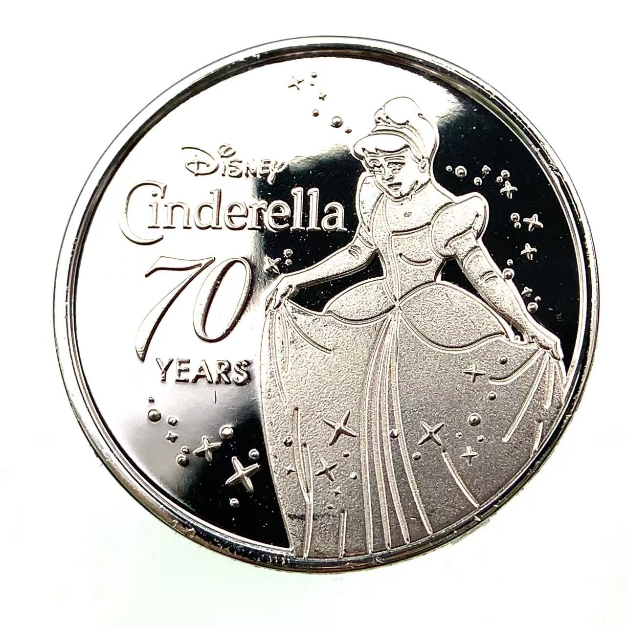 ディズニー シンデレラ プラチナ貨 3.1g PT999 コイン コレクション