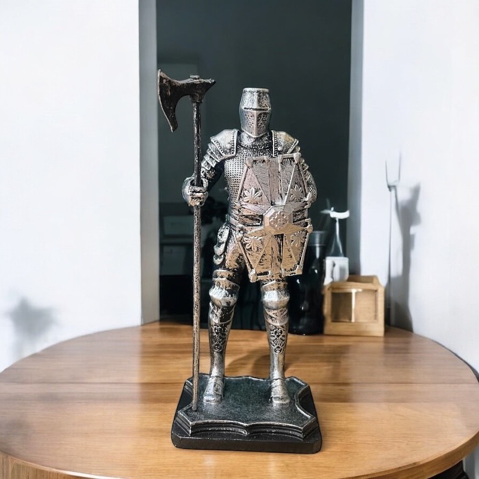 特大騎士　アンティーク　置物 Amazon.co.jp: 置物 アンティーク風 中世ヨーロッパの錫製 甲冑