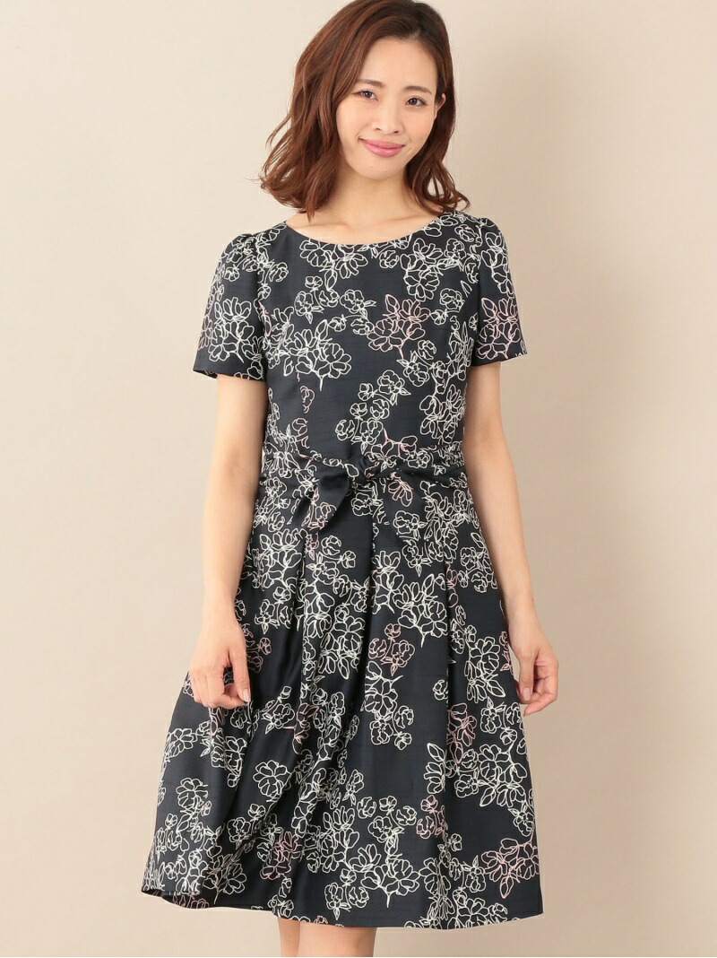 再再販 Fashion Sale 26 Off ウォッシャブル ラインフラワープリントワンピース Rakuten To ベージュ Rba E 送料無料 ネイビー ワンピースその他 ワンピース シック ビー トゥー Chic Be T Www Mamanminimaliste Com