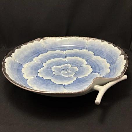 【百貨店SALE30％OFF】有田焼 お皿 大鉢 プラチナ 名取り草 りんごの木 文山窯  一皿 林檎 フルーツ盛 室内装飾 瀬戸もの おもてなし今めかしい 御前上等 青碧 青 花柄 花飾りつけ 花脣